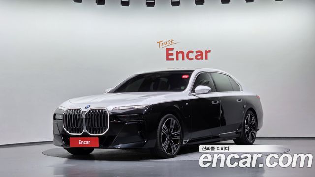 BMW 7-Series 2024 — photo 1