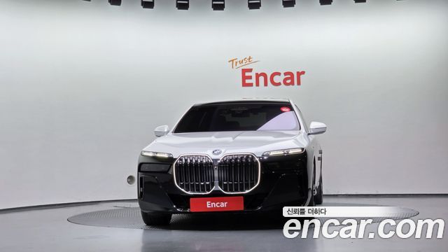 BMW 7-Series 2024 — photo 3
