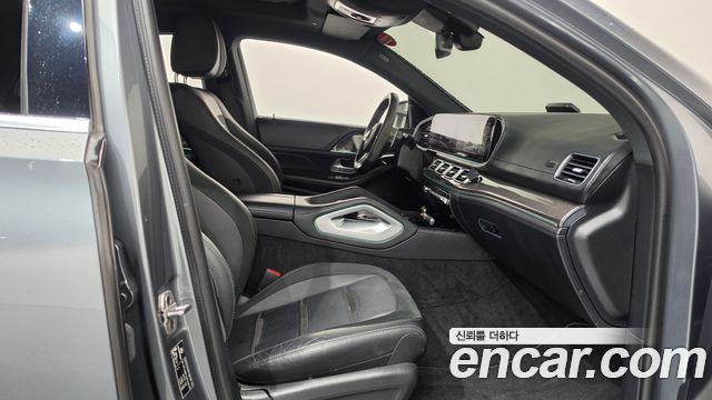 Mercedes-Benz GLE-Class 2021 — photo 16
