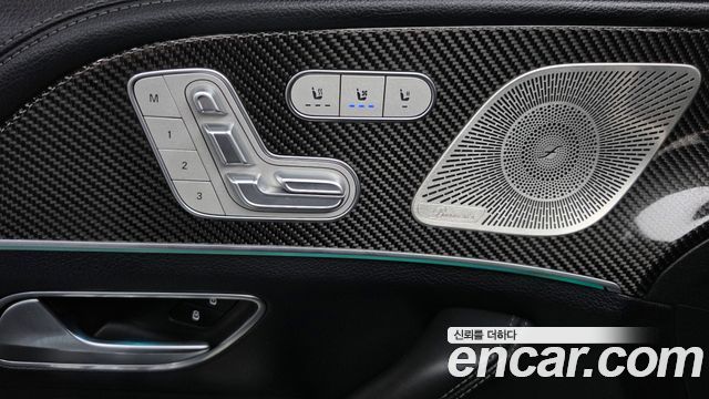 Mercedes-Benz GLE-Class 2021 — photo 28
