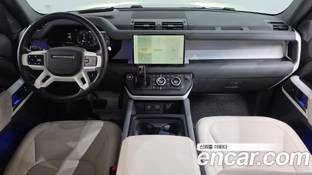 Land Rover Defender 2023 — photo 7