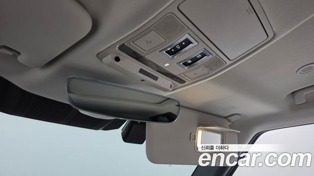 Land Rover Defender 2023 — photo 19
