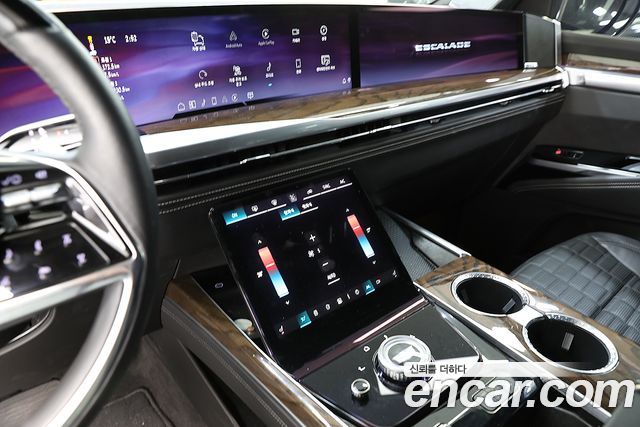 Cadillac Escalade 2025 — photo 7