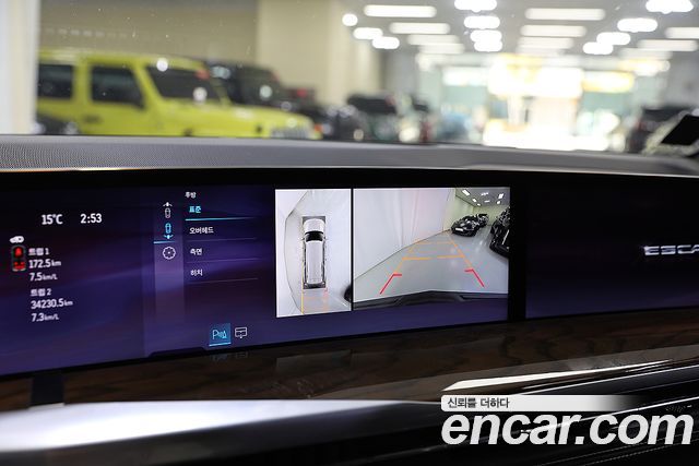 Cadillac Escalade 2025 — photo 11