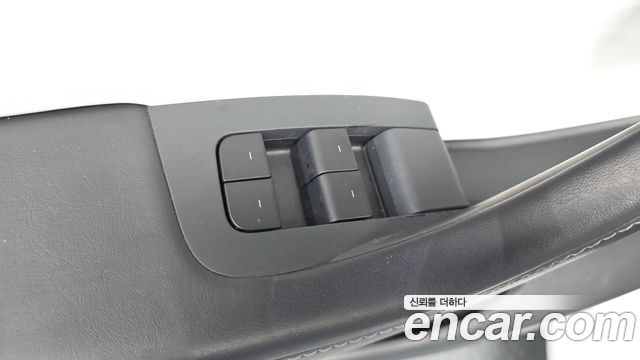 Tesla Model Y 2021 — photo 29