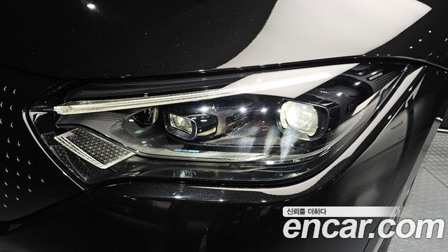 Mercedes-Benz EQE 2022 — photo 8