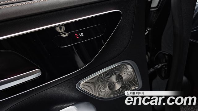Mercedes-Benz EQE 2022 — photo 33