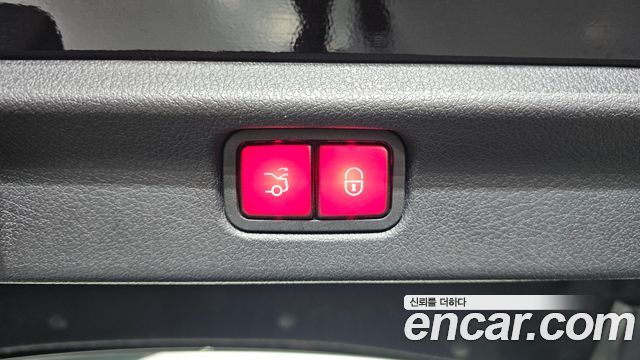 Mercedes-Benz EQE 2022 — photo 35