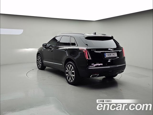 Cadillac XT5 2023 — photo 4