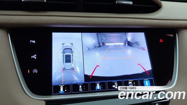 Cadillac XT5 2023 — photo 12