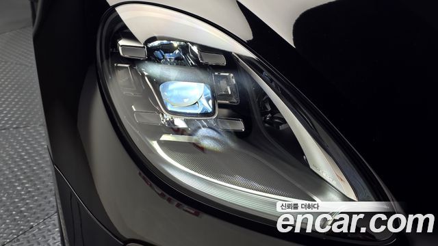 Porsche Macan 2017 — photo 8