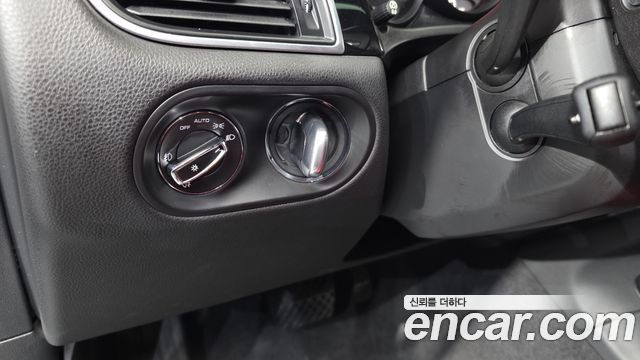 Porsche Macan 2017 — photo 28