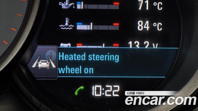 Porsche Macan 2017 — photo 30