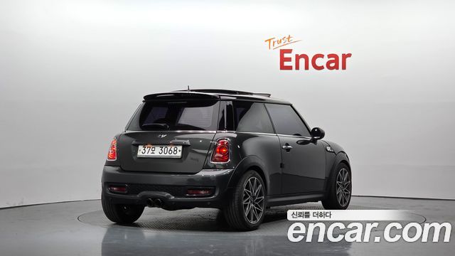 Mini Cooper 2012 — photo 2