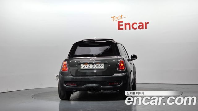 Mini Cooper 2012 — photo 4