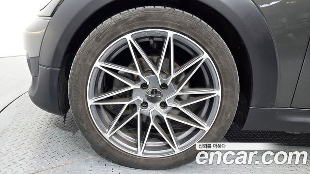 Mini Cooper 2012 — photo 5