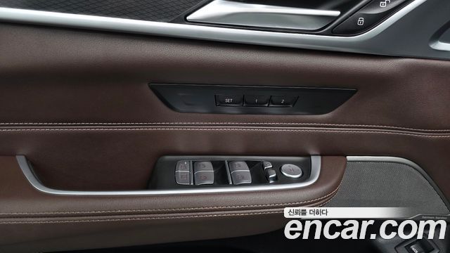 BMW Gran Turismo 2023 — photo 20