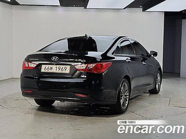 Hyundai Sonata 2013 — photo 4