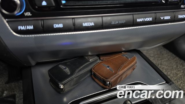 Genesis G80 2018 — photo 21