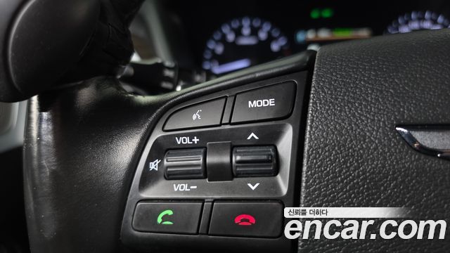 Genesis G80 2018 — photo 23