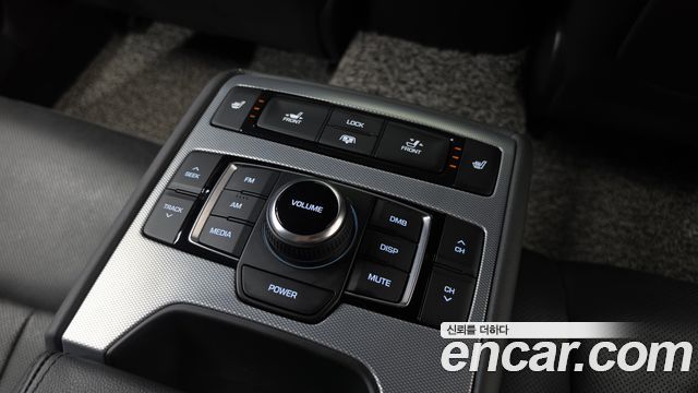 Genesis G80 2018 — photo 31