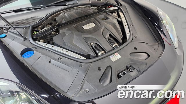 Porsche Panamera 2018 — photo 6