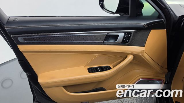 Porsche Panamera 2018 — photo 14