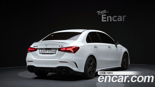 Mercedes-Benz A-Class 2023 — photo 2