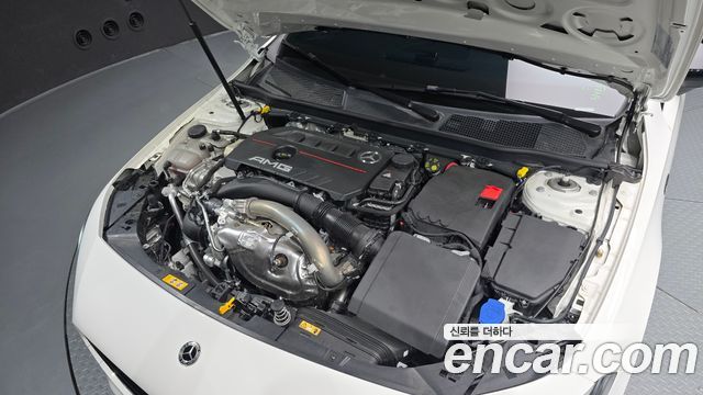 Mercedes-Benz A-Class 2023 — photo 6