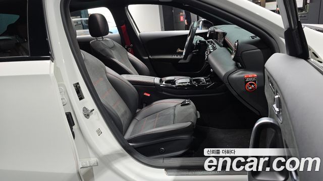 Mercedes-Benz A-Class 2023 — photo 18