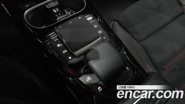 Mercedes-Benz A-Class 2023 — photo 25