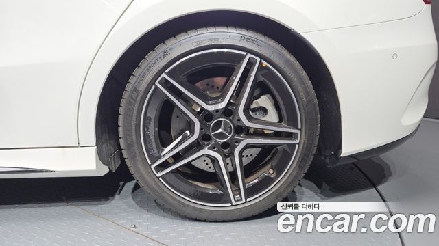 Mercedes-Benz A-Class 2023 — photo 7