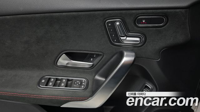 Mercedes-Benz A-Class 2023 — photo 31