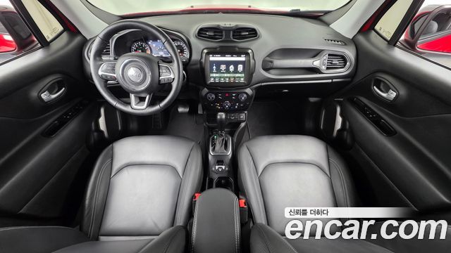 Jeep Renegade 2023 — photo 10