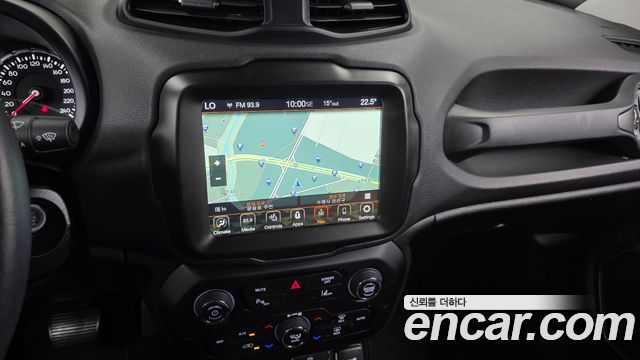 Jeep Renegade 2023 — photo 19