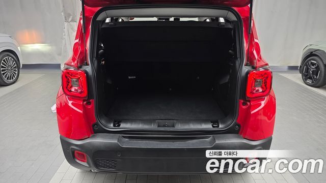 Jeep Renegade 2023 — photo 26