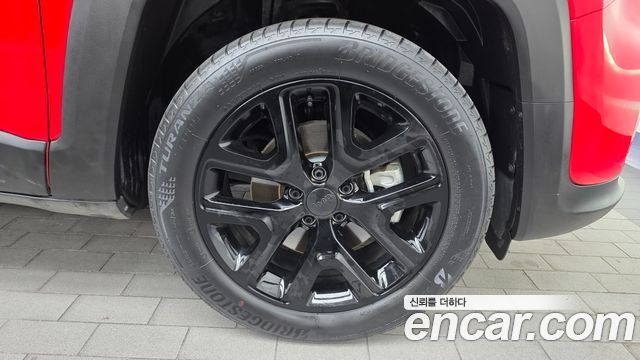 Jeep Renegade 2023 — photo 7
