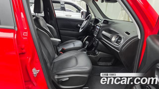 Jeep Renegade 2023 — photo 16
