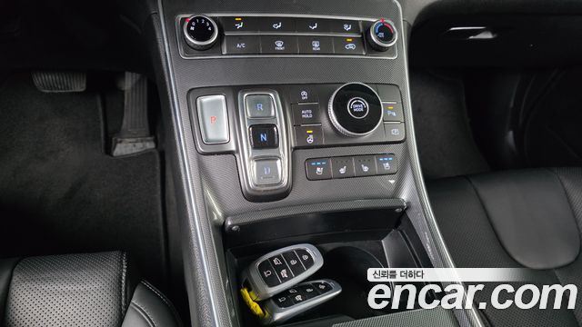 Hyundai Santafe 2021 — photo 12