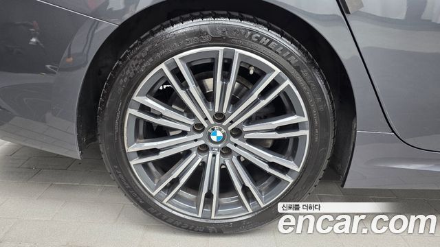 BMW 3-Series 2022 — photo 5