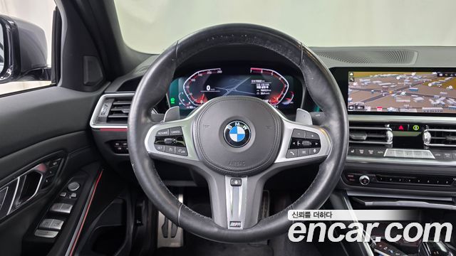 BMW 3-Series 2022 — photo 18