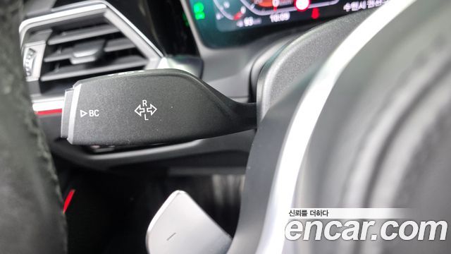 BMW 3-Series 2022 — photo 29