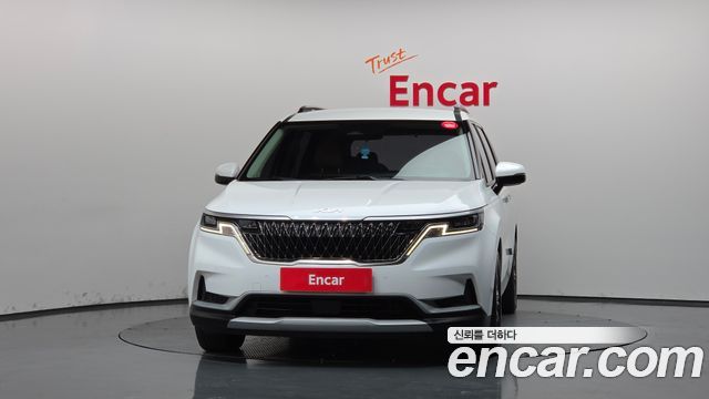 Kia Canival 2023 — photo 3