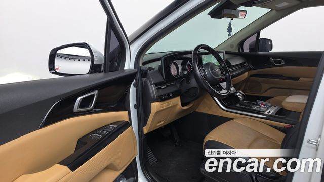 Kia Canival 2023 — photo 13