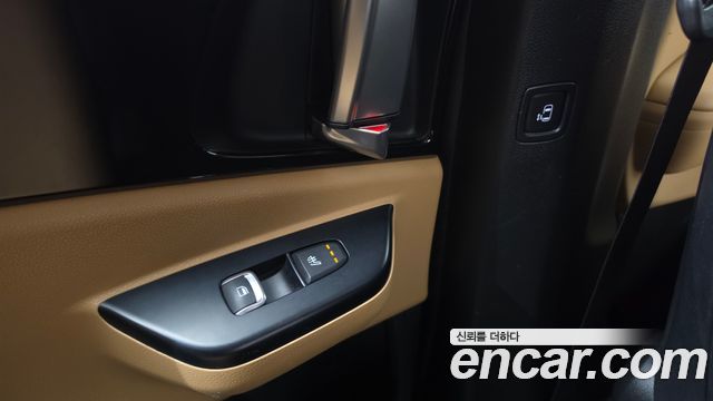 Kia Canival 2023 — photo 26