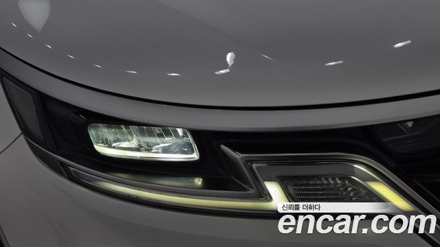 Kia Canival 2023 — photo 8