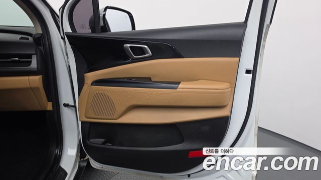 Kia Canival 2023 — photo 15