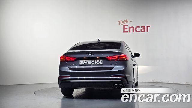 Hyundai AVANTE 2018 — photo 4