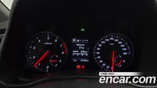 Hyundai AVANTE 2018 — photo 11