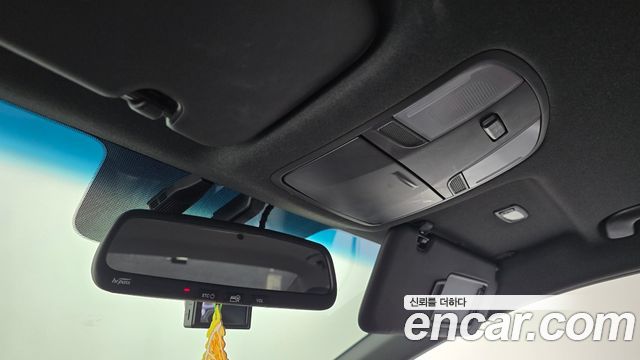 Hyundai AVANTE 2018 — photo 24